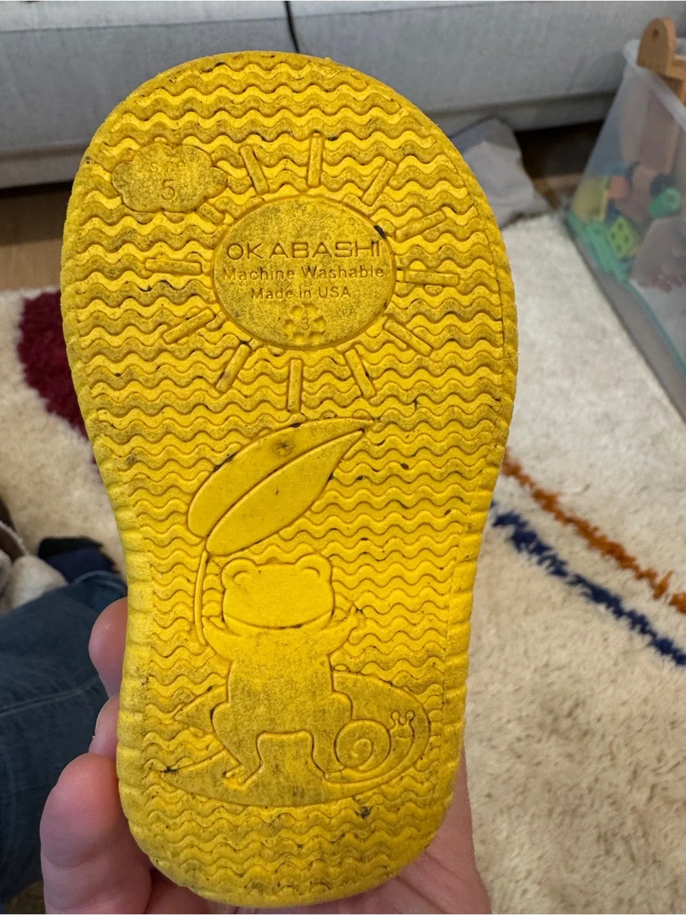 Okabashi Kids Yellow Rain Boots with Round Handle size 5 - Picture 2 of 2